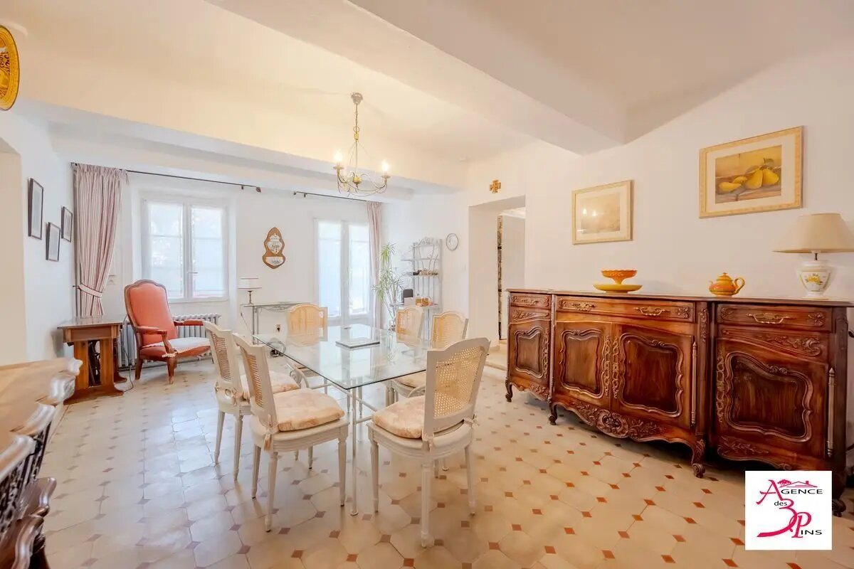 Maison à vendre, 200m², Pierrefeu-du-Var