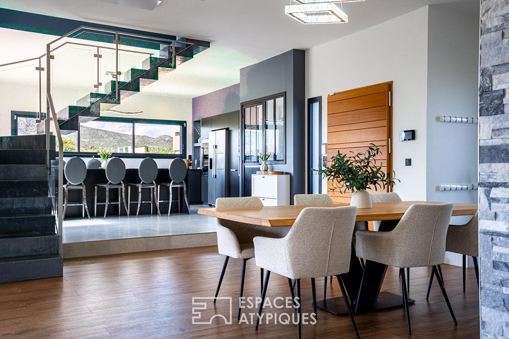 Maison à vendre, 198m², Saint-Estève