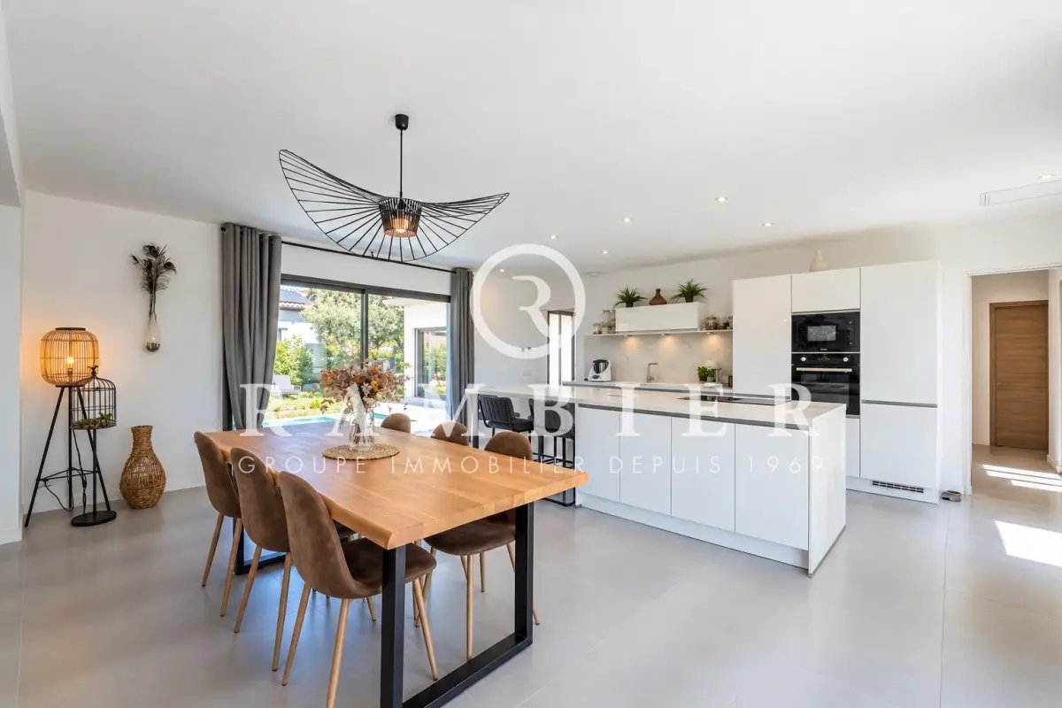 Maison à vendre, 220m², Le Triadou