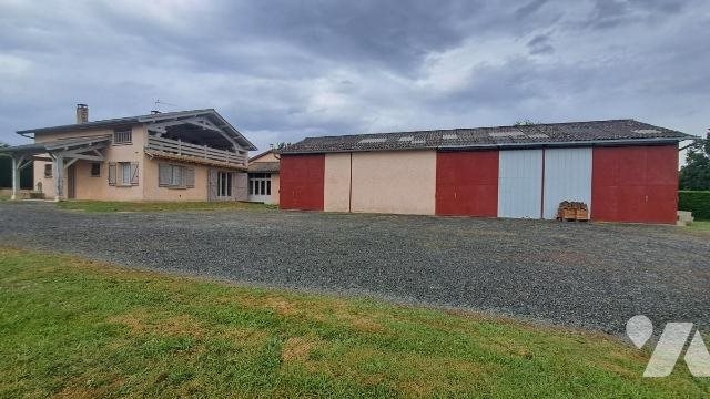Maison à vendre, 120m², Charentay
