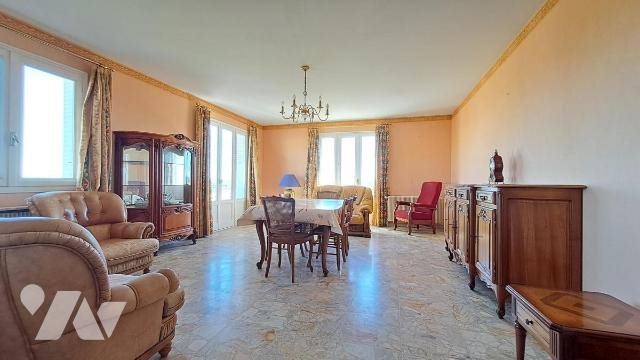 Maison à vendre, 110m², Lacenas