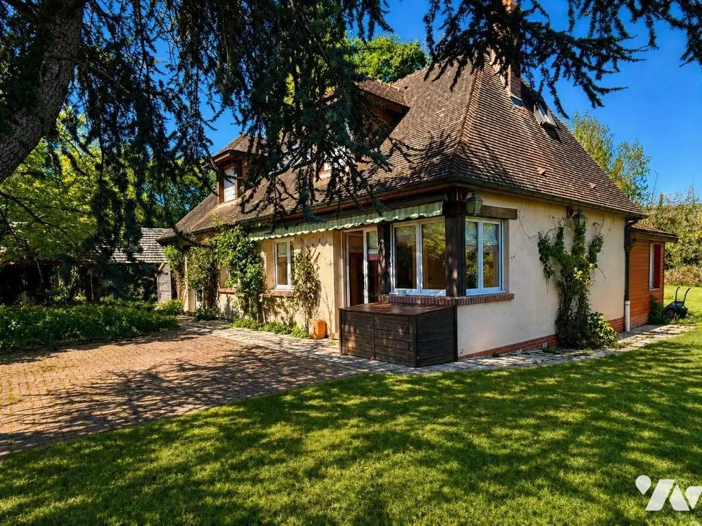 Maison à vendre, 170m², Hondouville