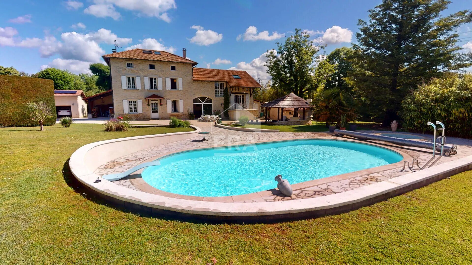 Maison à vendre, 206m², Montalieu-Vercieu