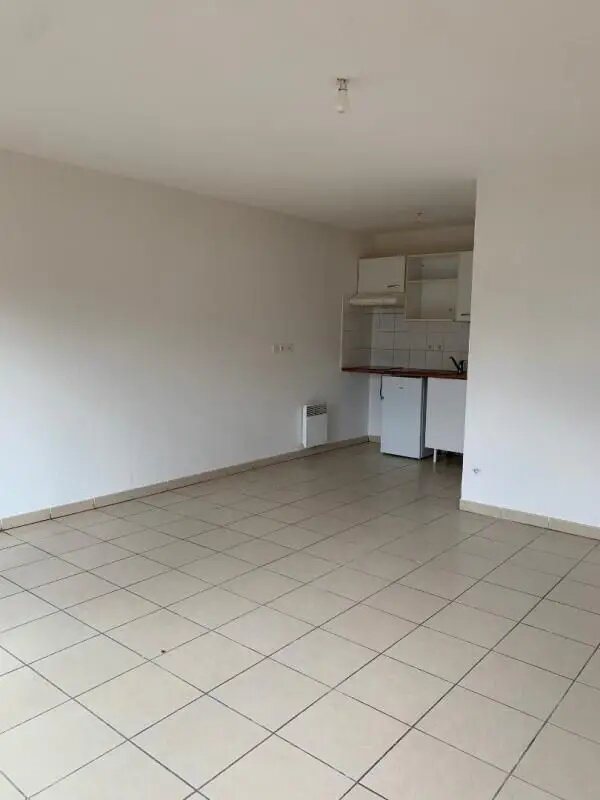 Appartement à louer, 28m², Génissac