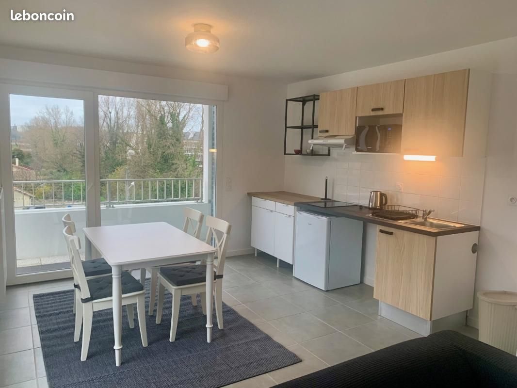 Appartement à louer, 49m², Lormont