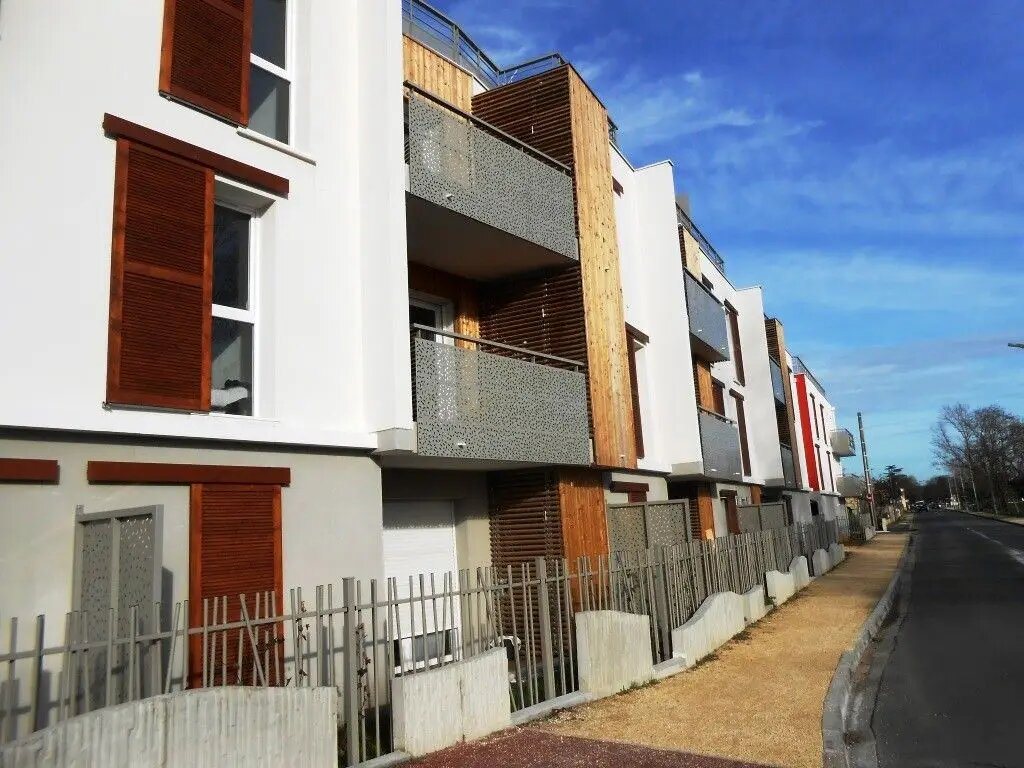 Appartement à louer, 71m², Bègles