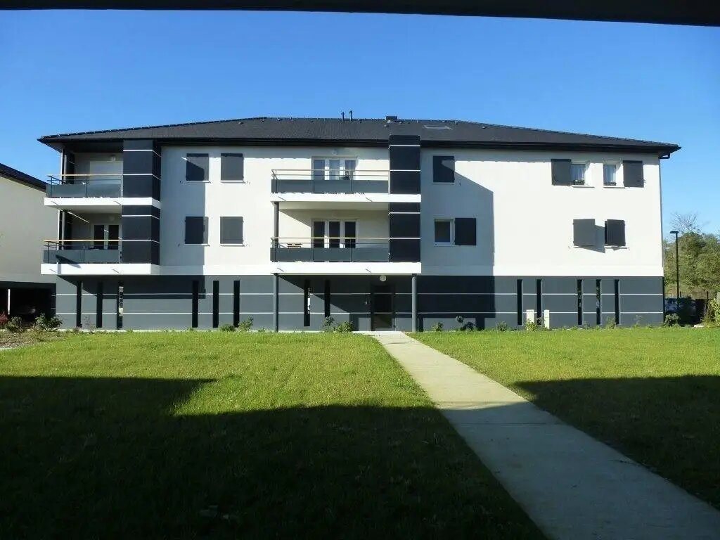 Appartement à louer, 93m², Lons