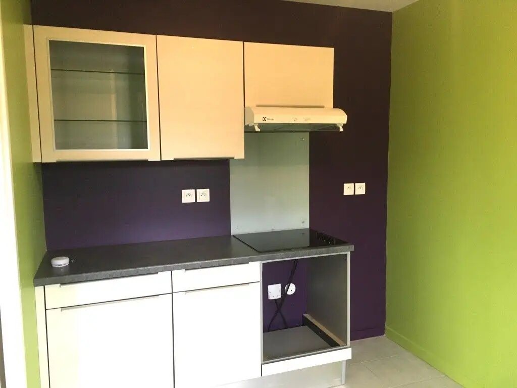 Appartement à louer, 93m², Lons