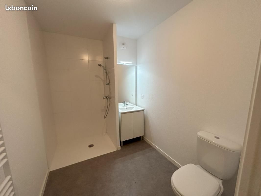 Appartement à louer, 26m², Lormont