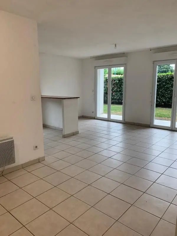 Appartement à louer, 60m², Saint-Seurin-sur-l'Isle