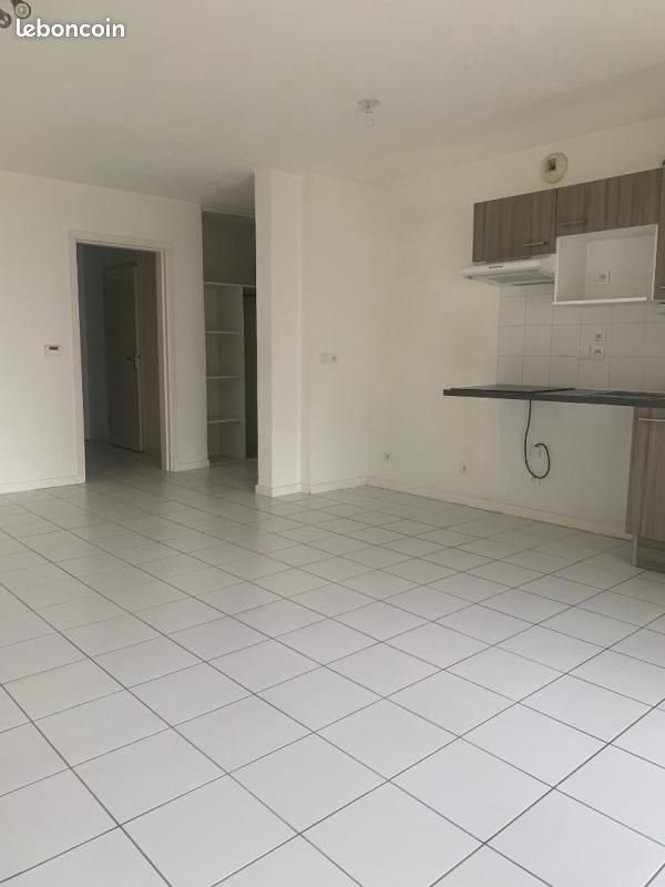 Appartement à louer, 86m², Cenon