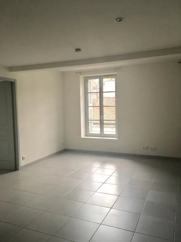 Appartement à louer, 54m², Angoulême