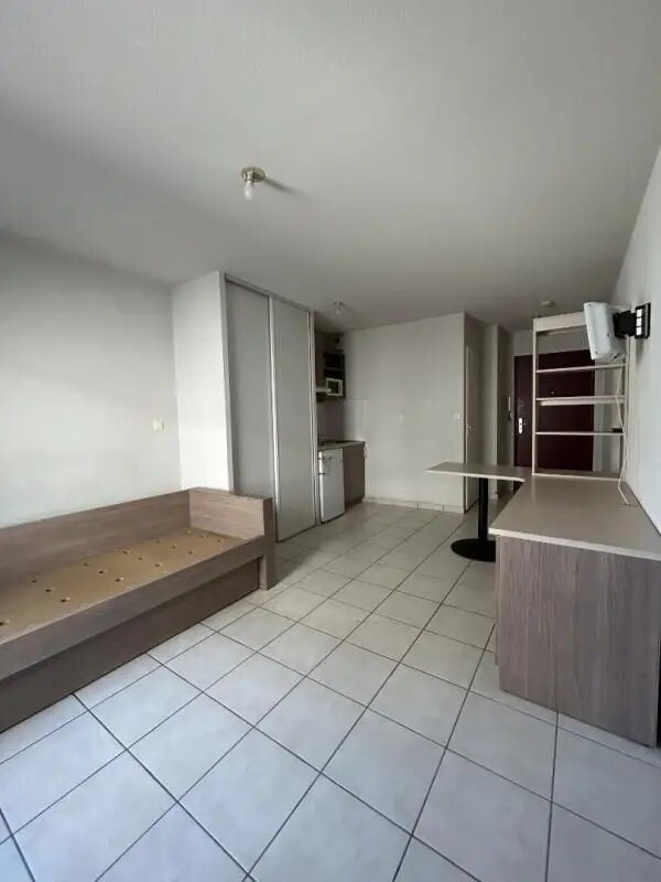 Appartement à louer, 21m², Saint-Etienne