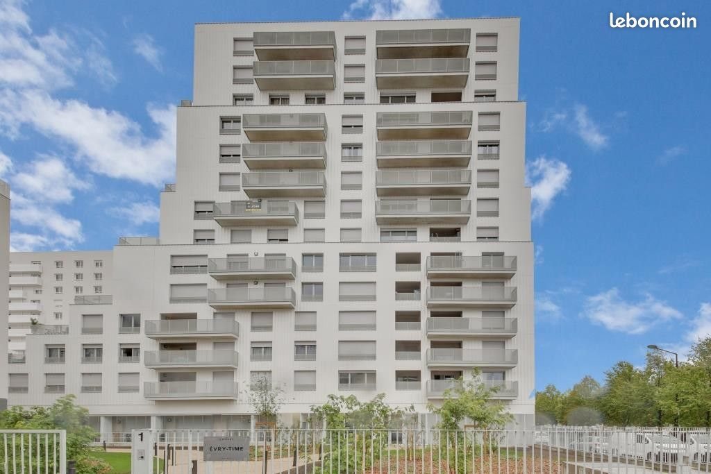 Appartement à louer, 45m², Evry