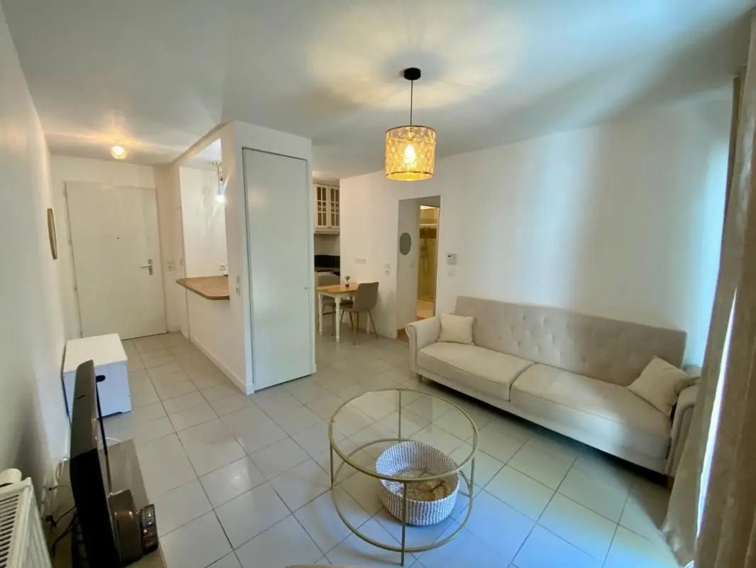 Appartement à louer, 38m², Saint-Médard-en-Jalles