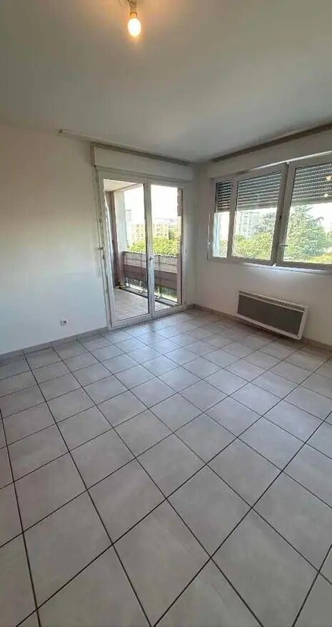Appartement à louer, 64m², Vénissieux