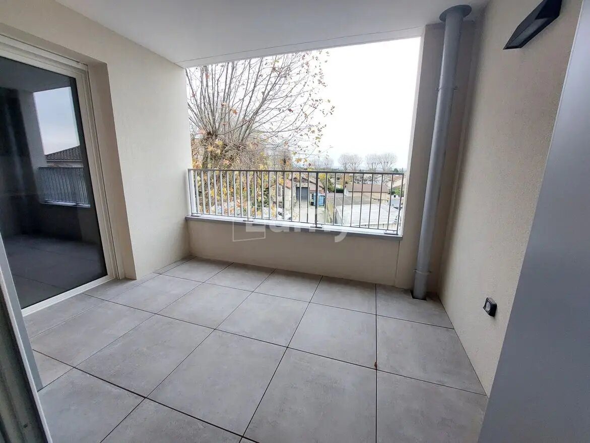 Appartement à louer, 68m², Montluel