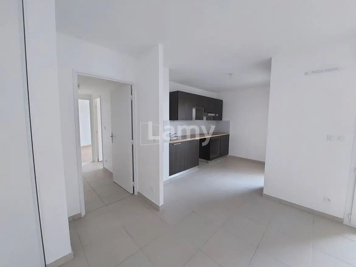 Appartement à louer, 68m², Montluel