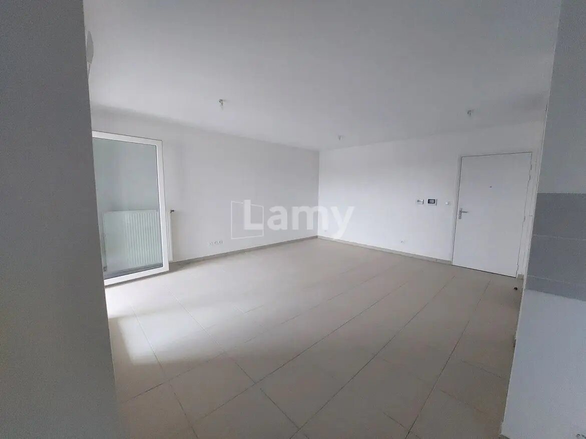 Appartement à louer, 68m², Montluel
