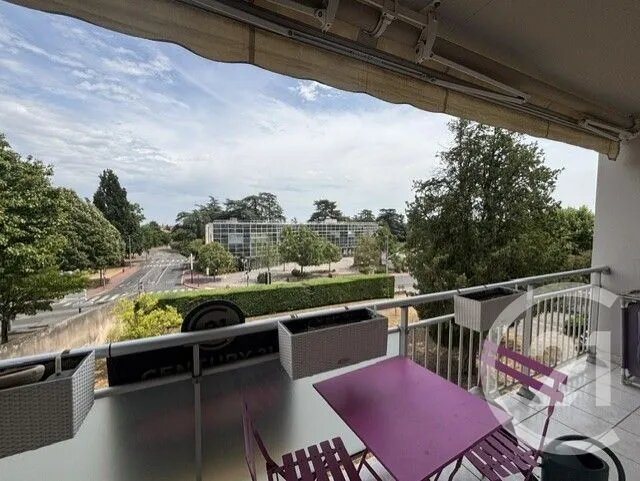 Appartement à vendre, 61m², Saint-Genis-Laval