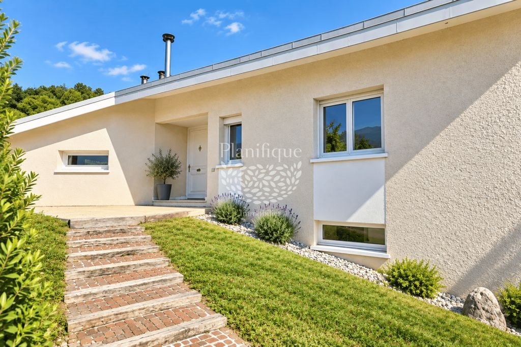 Maison à vendre, 176m², Thyez