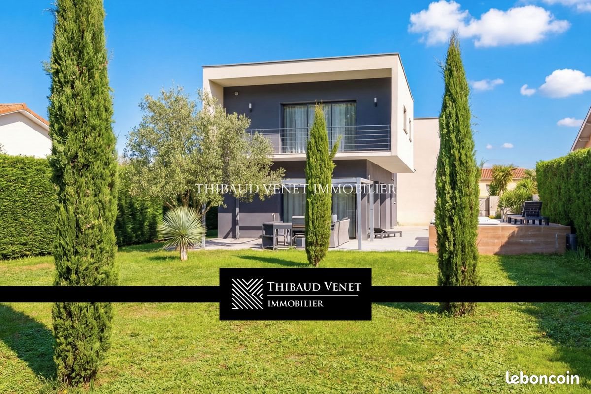 Maison à vendre, 244m², Saint-Priest