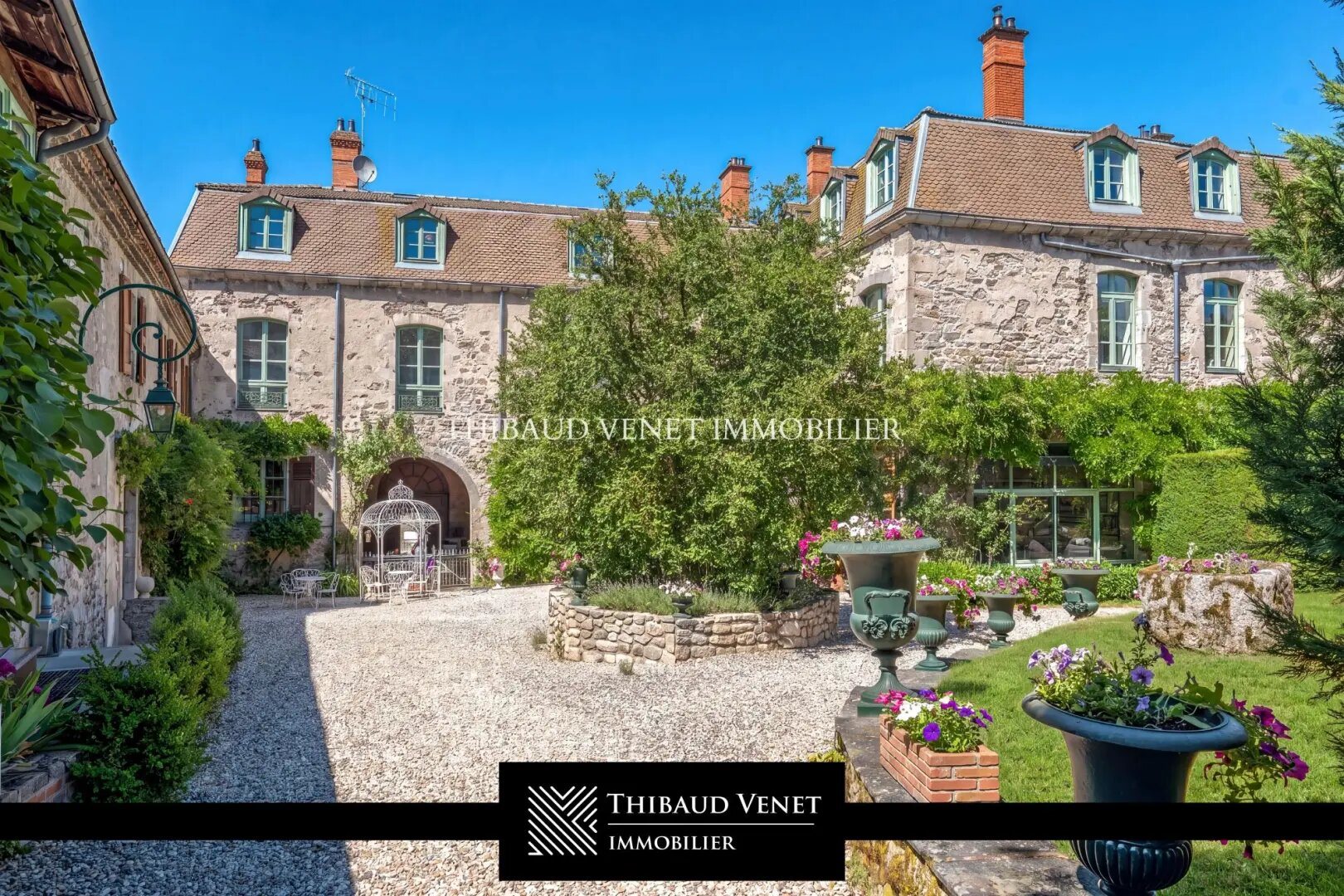 Maison à vendre, 933m², Ambert