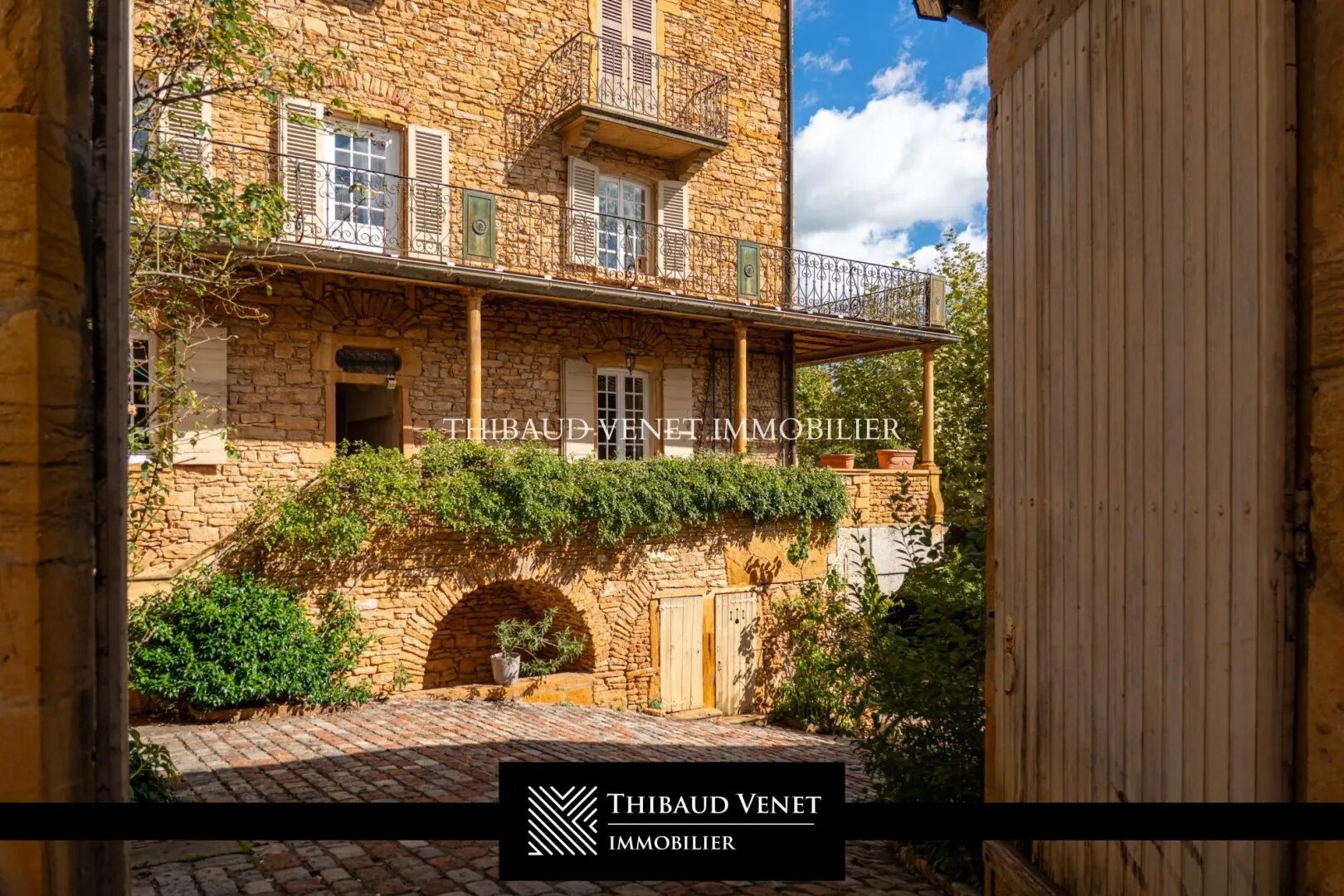 Maison à vendre, 947m², Villefranche-sur-Saône
