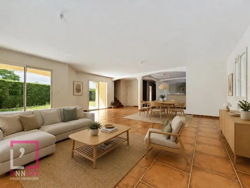 Maison à vendre, 165m², Massieux