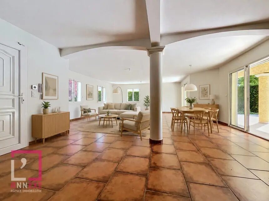 Maison à vendre, 165m², Massieux