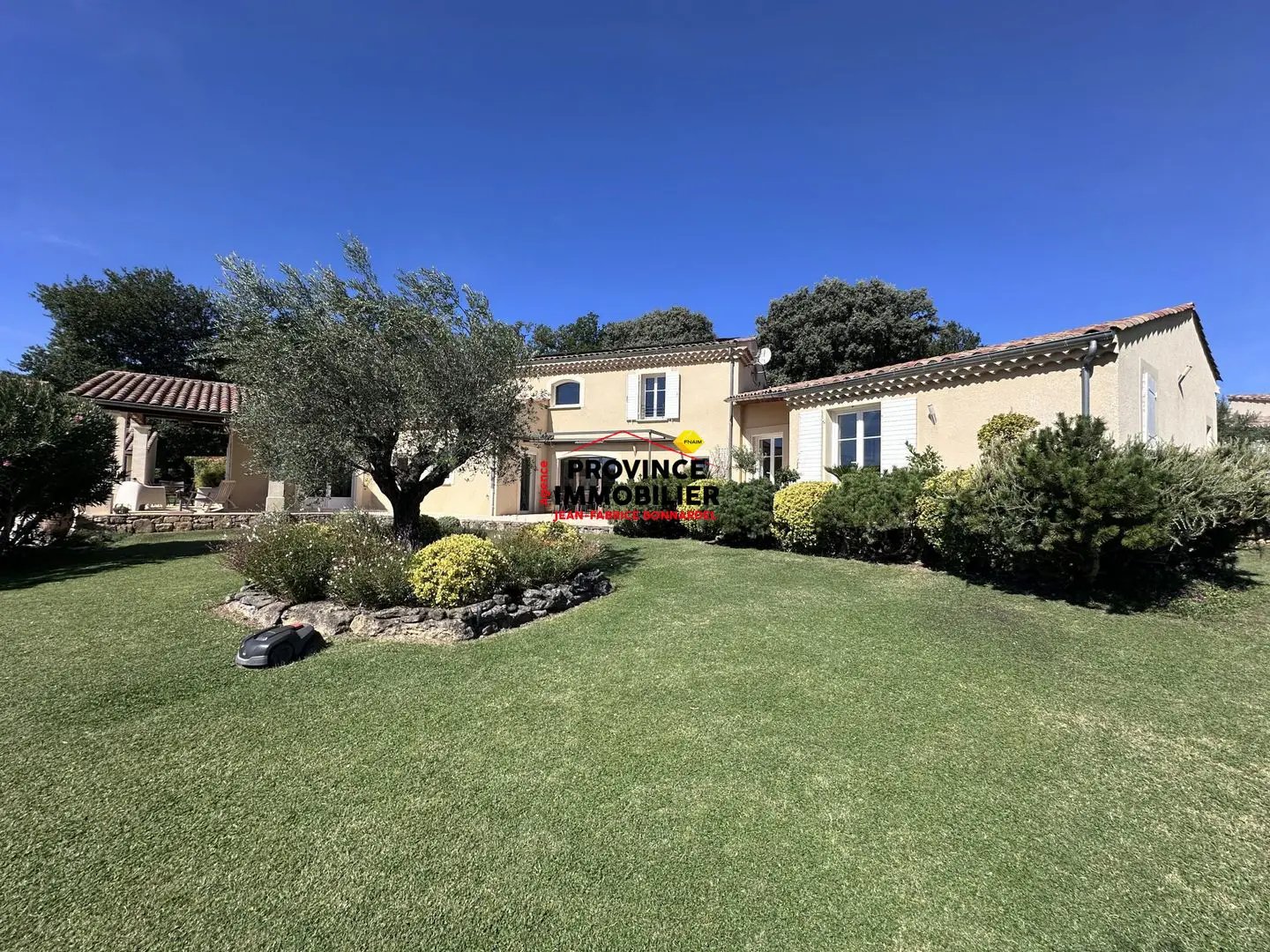 Maison à vendre, 255m², Grignan