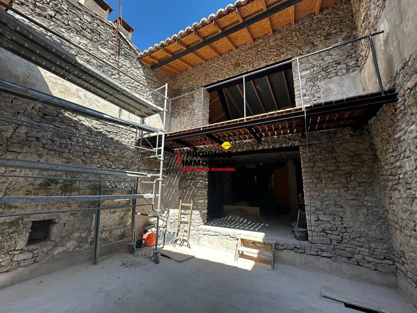 Maison à vendre, 188m², Taulignan