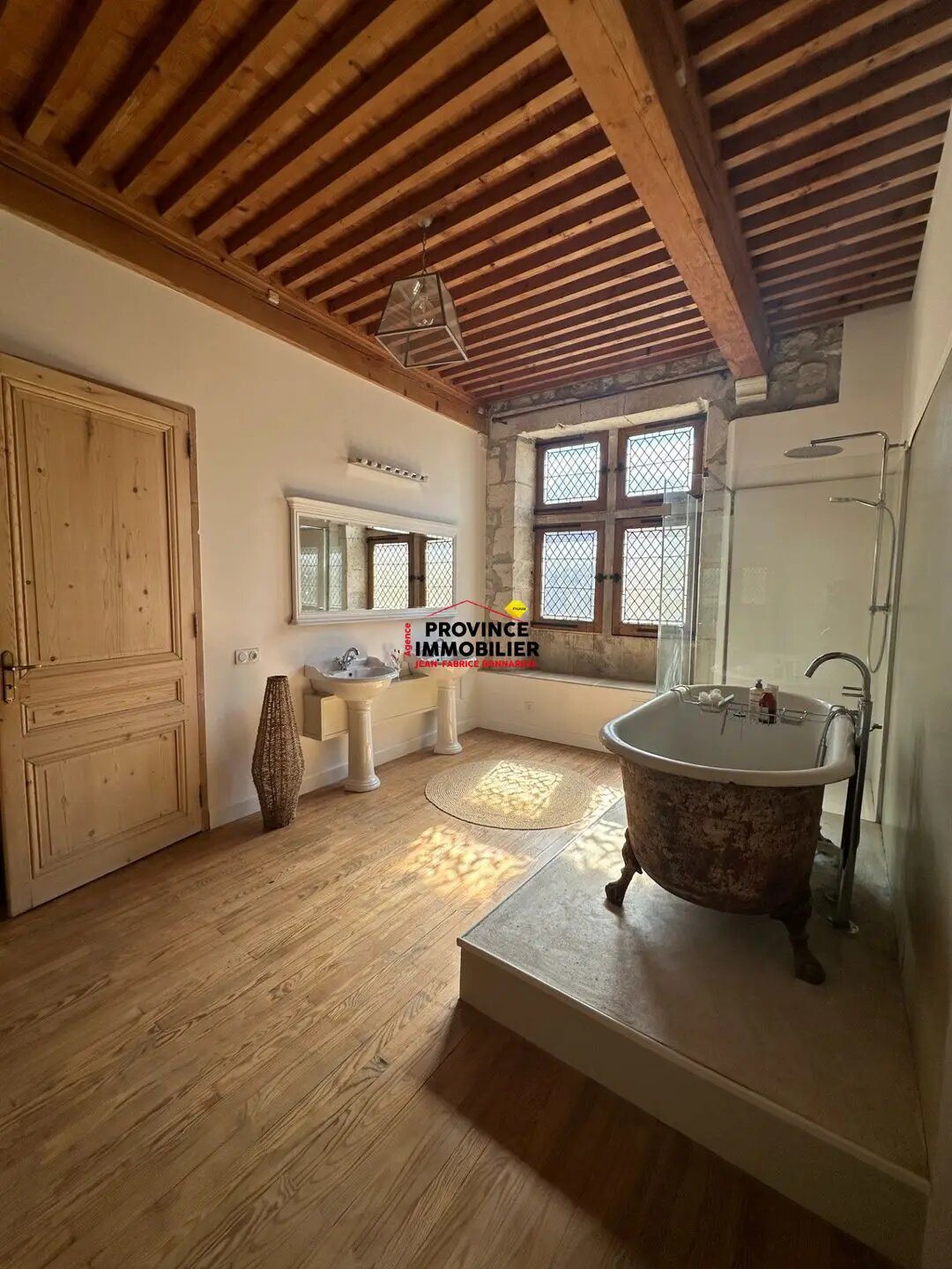 Maison à vendre, 412m², Saint-Restitut