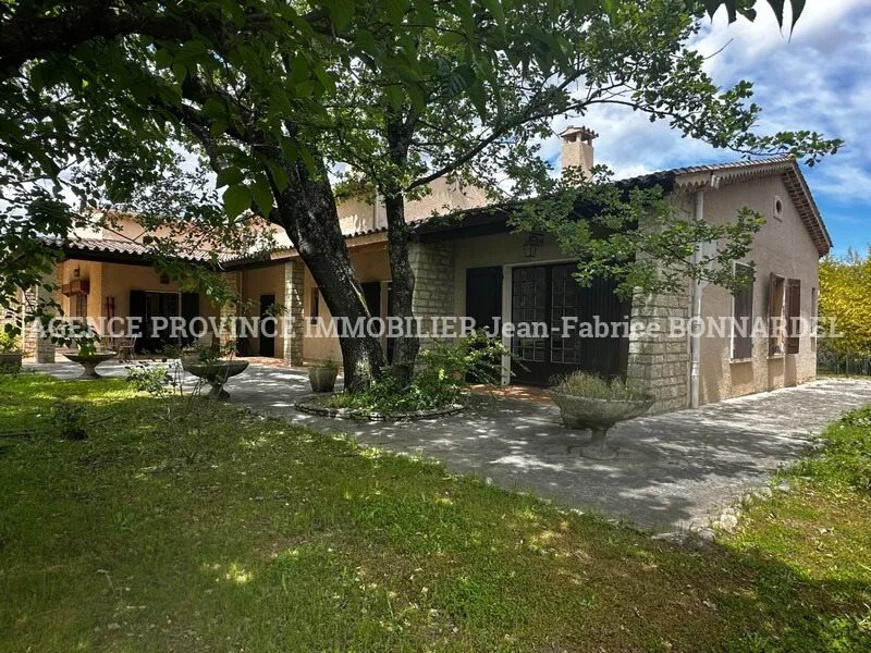 Maison à vendre, 650m², Valréas