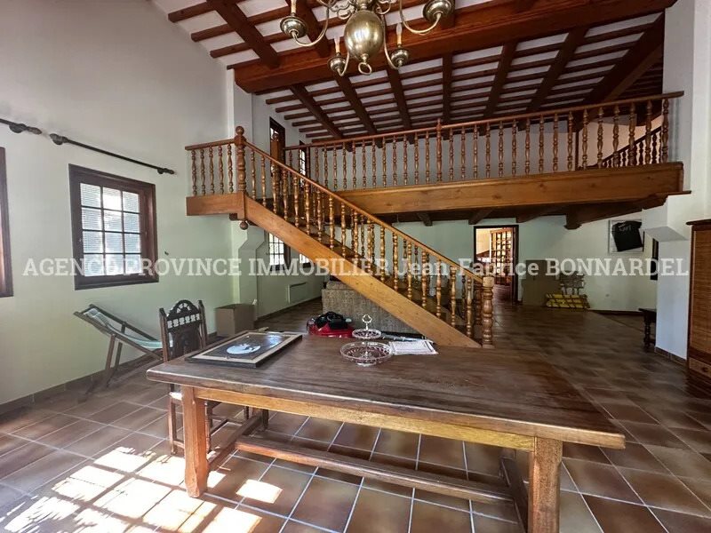 Maison à vendre, 650m², Valréas