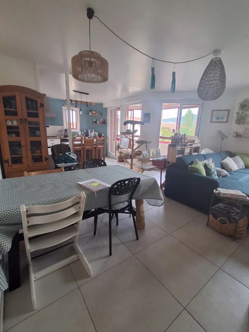 Appartement à louer, 81m², Mornant