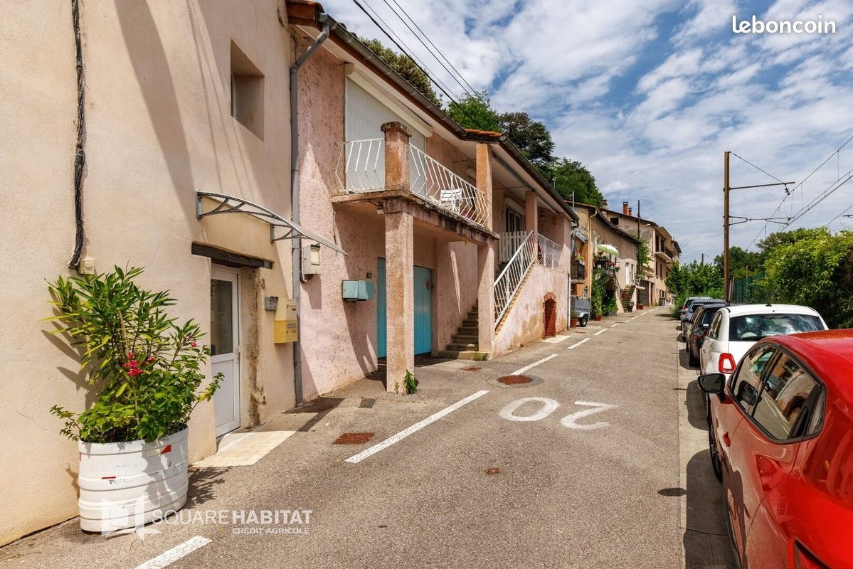 Appartement à louer, 43m², Millery