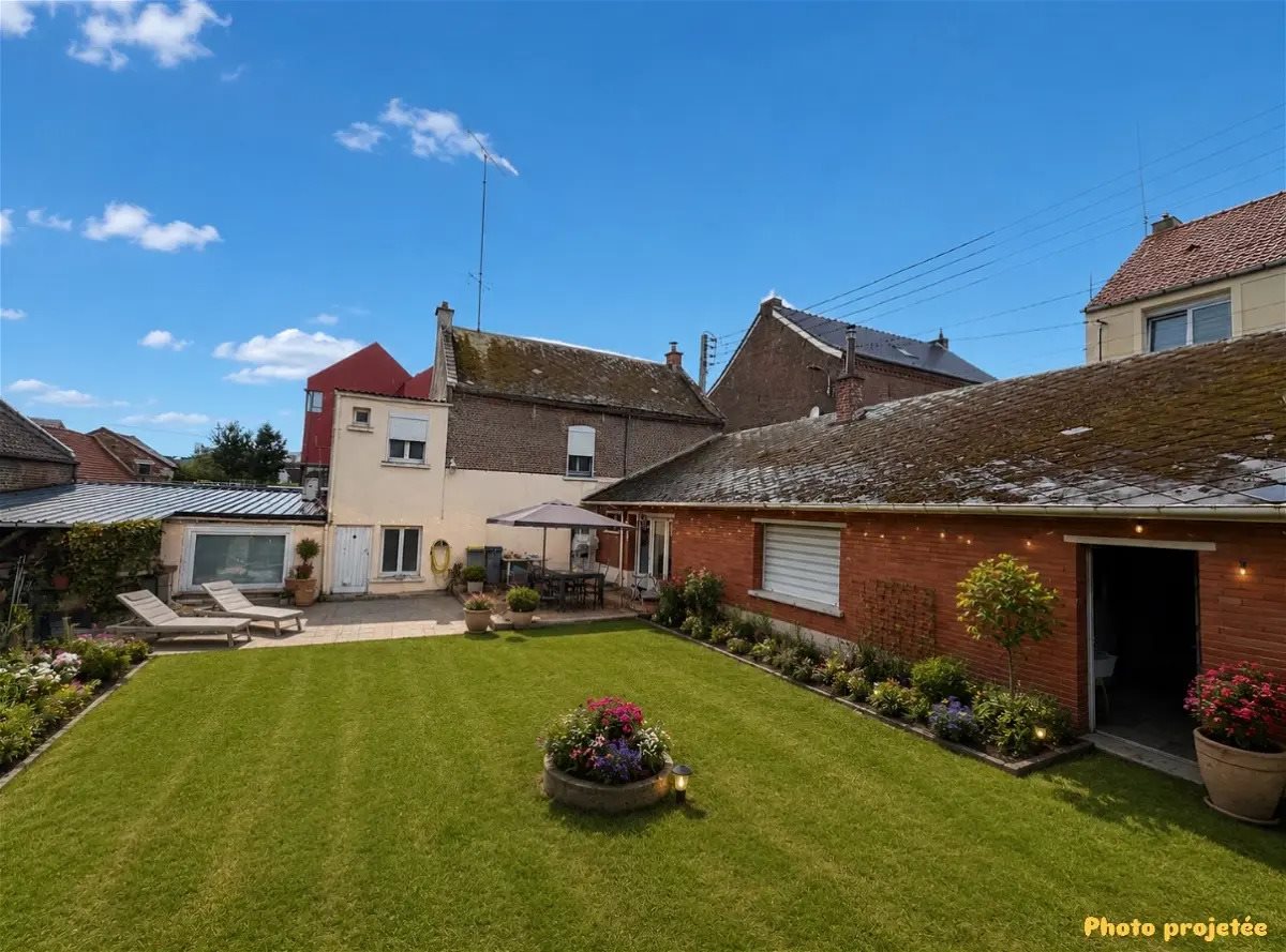 Maison à vendre, 147m², Solesmes