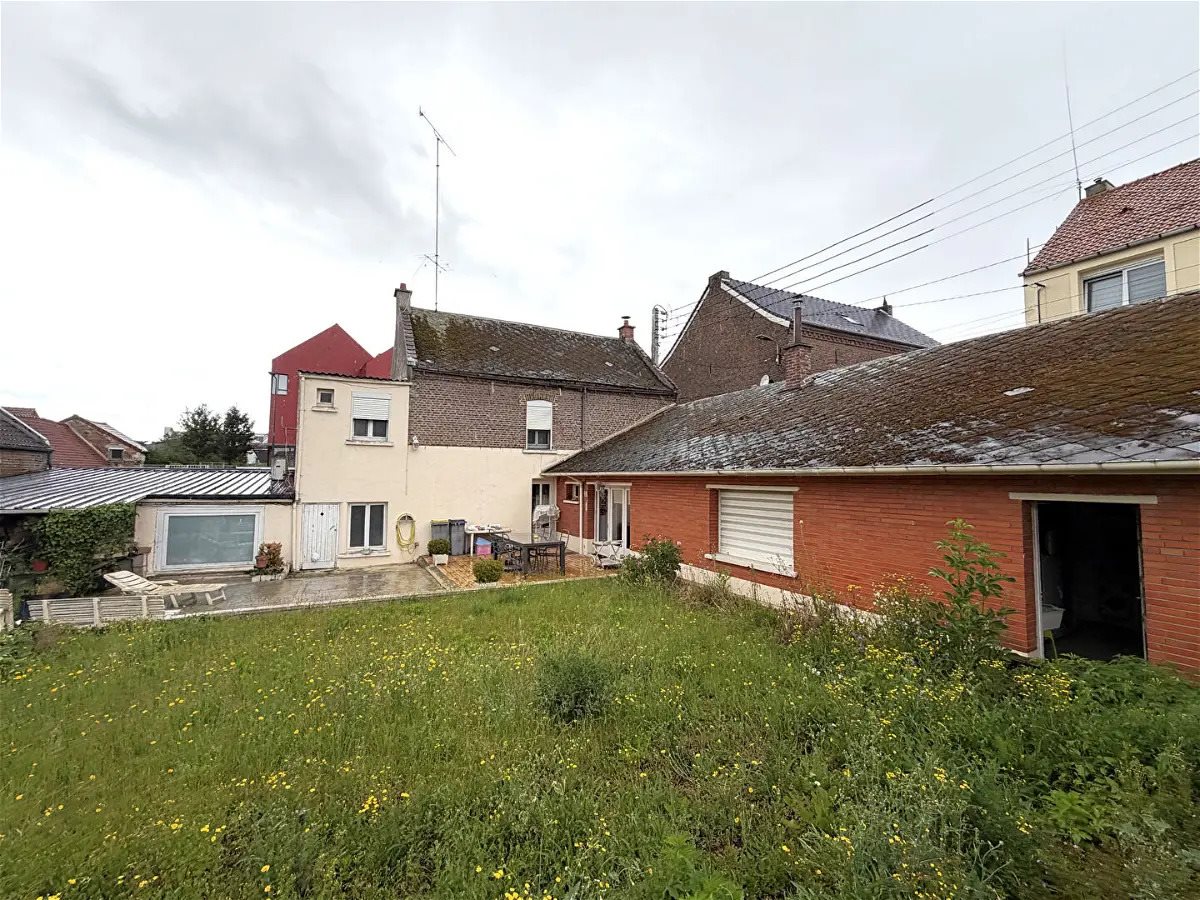 Maison à vendre, 147m², Solesmes