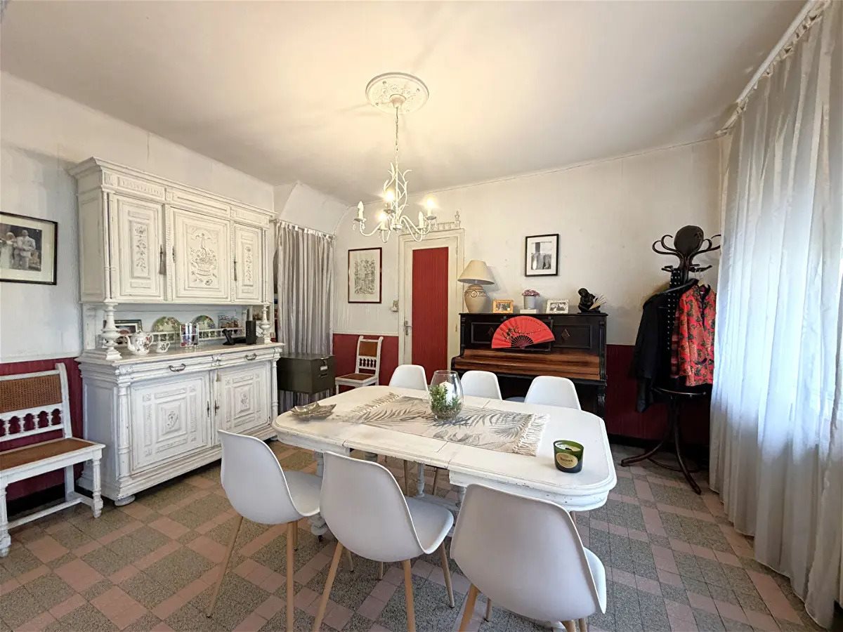 Maison à vendre, 147m², Solesmes