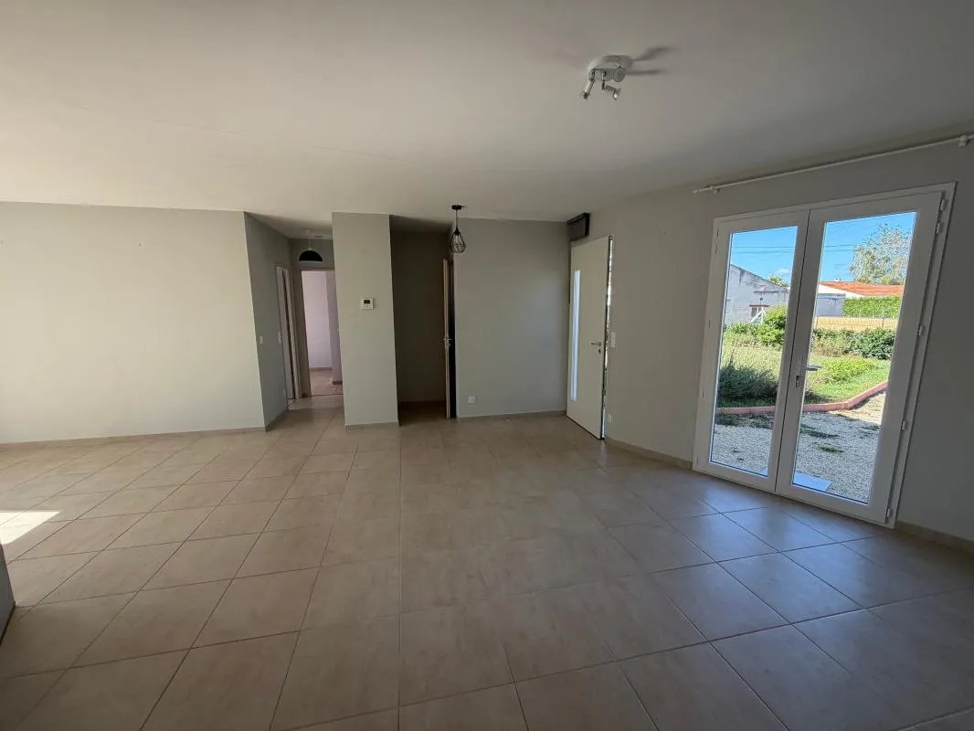 Maison à vendre, 69m², Saint-Simon-de-Pellouaille