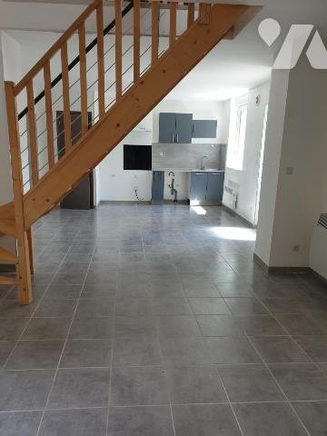 Maison à louer, 65m², Lécluse
