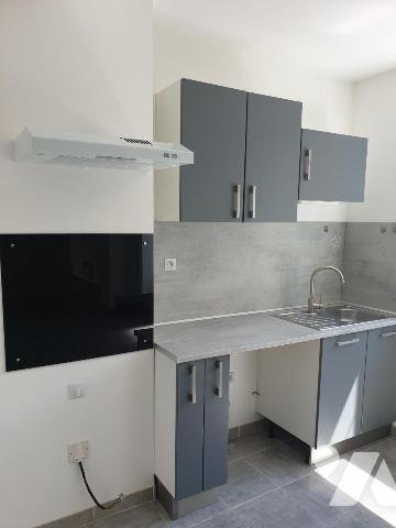 Maison à louer, 65m², Lécluse