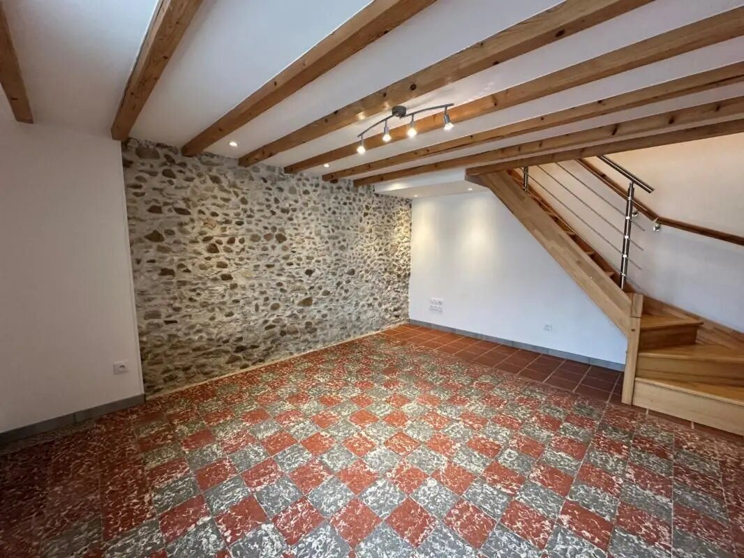 Maison à louer, 56m², Saïx