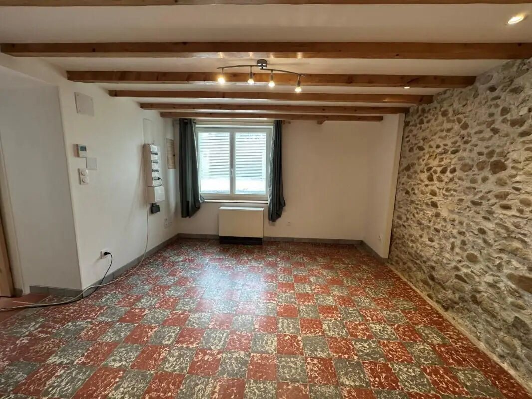 Maison à louer, 56m², Saïx