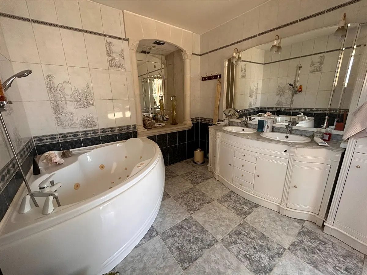 Maison à vendre, 283m², Cozes