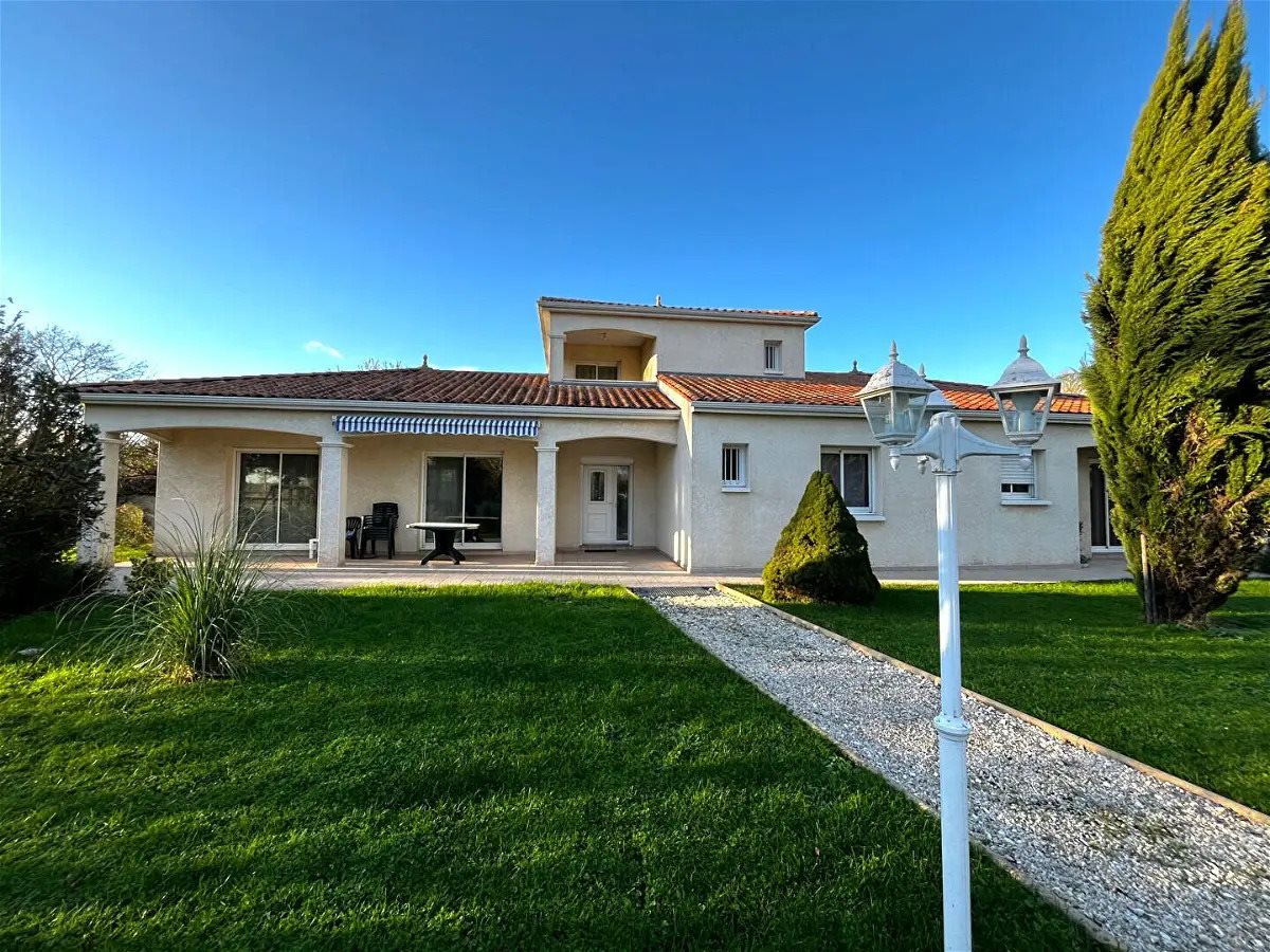 Maison à vendre, 175m², Saujon