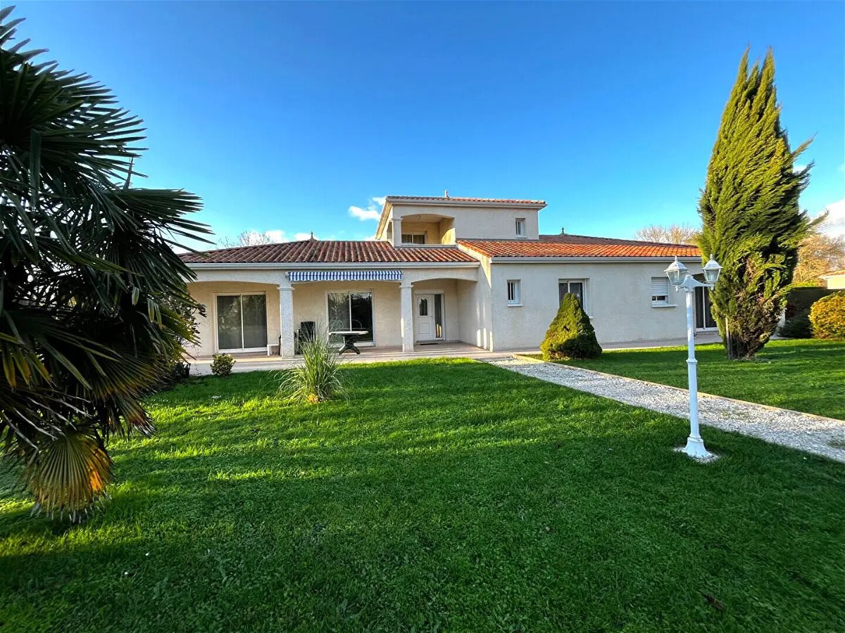 Maison à vendre, 175m², Saujon