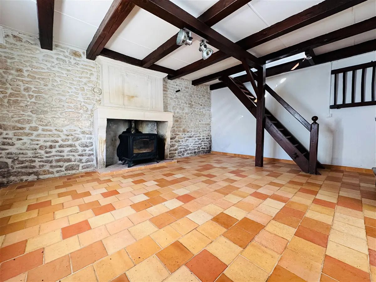 Maison à vendre, 70m², Saint-Romain-de-Benet