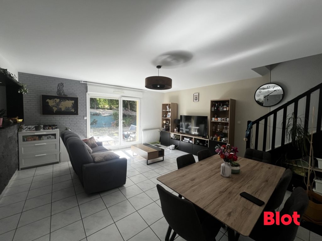 Appartement à vendre, 66m², Orgères